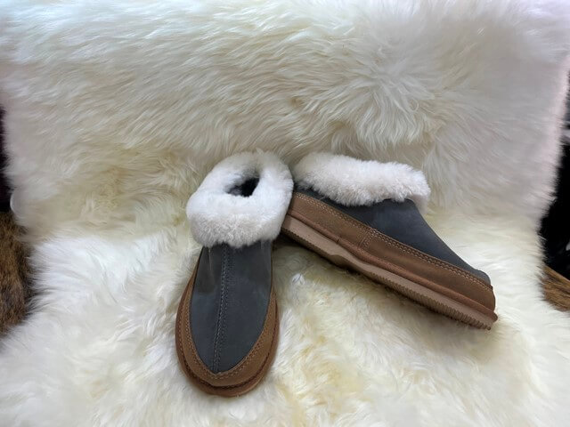 Sheepskin Footwear Image - 44
